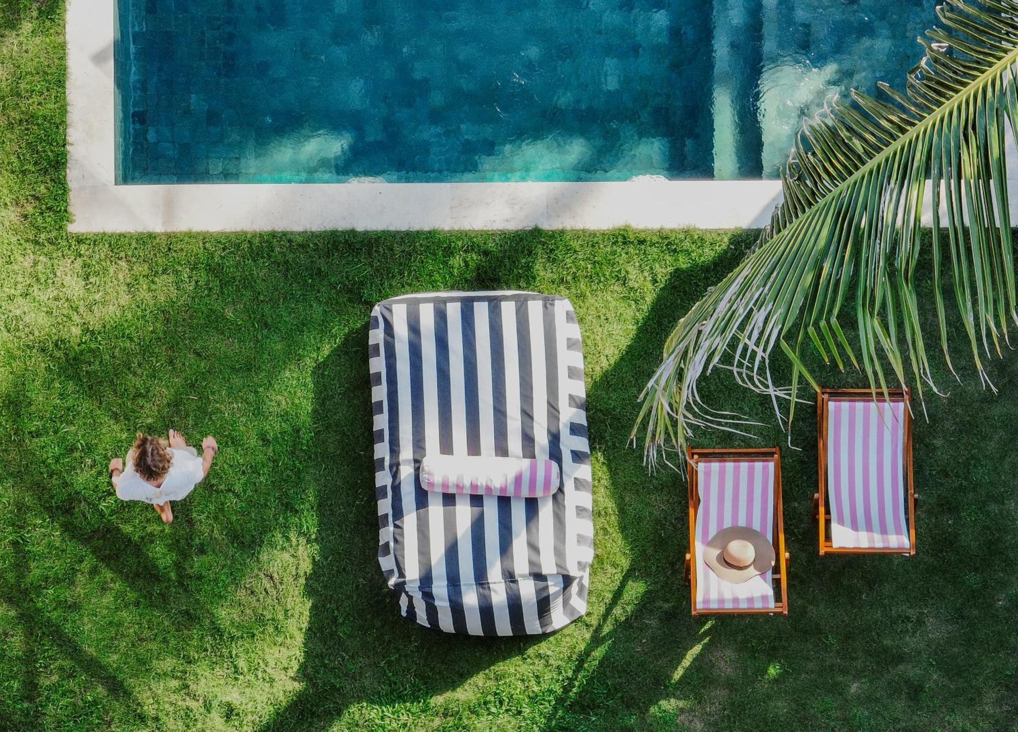 Loop Villas Kuta  Extérieur photo